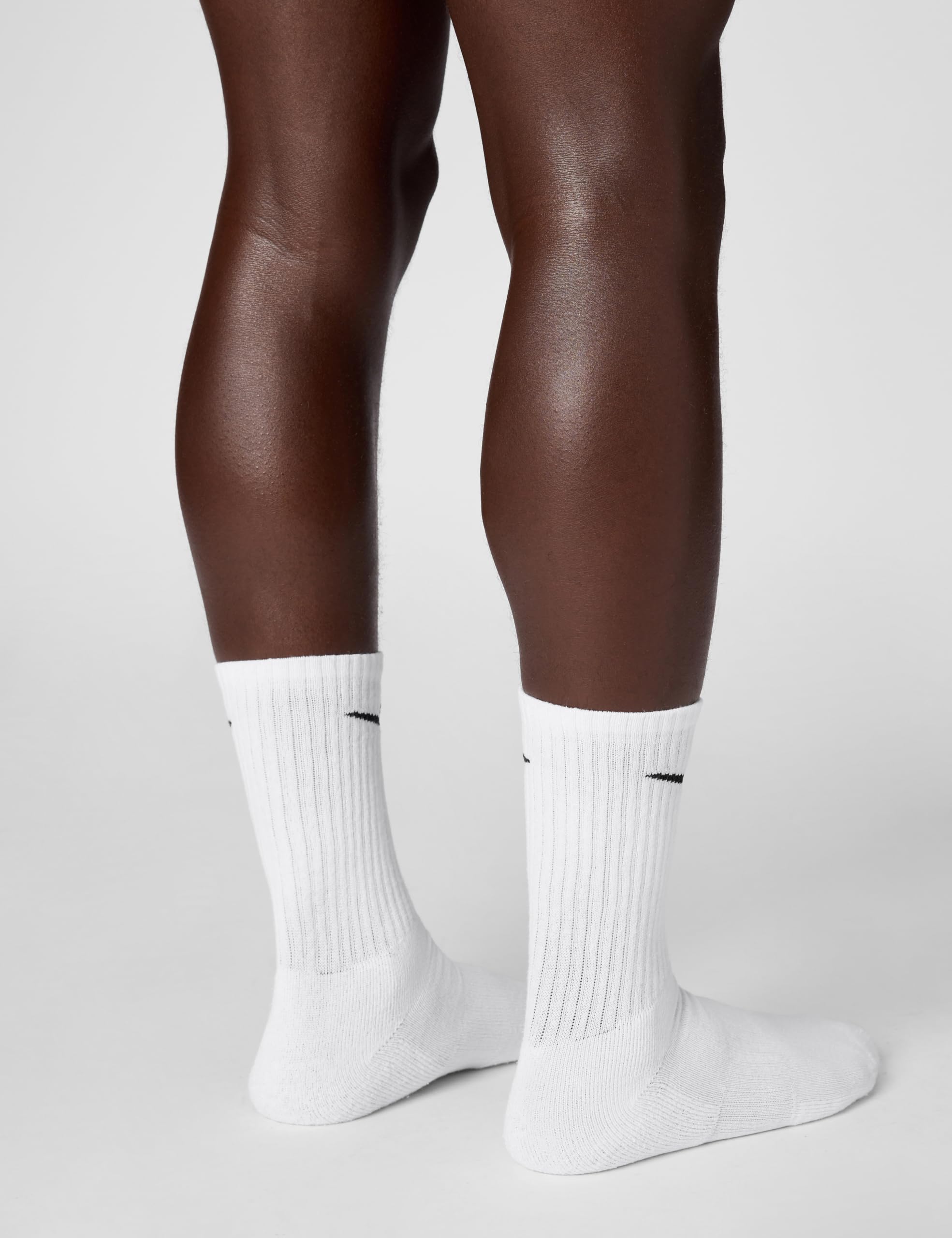 Nike Unisex Everyday Cushioned Training Crew Socks (6 Pairs), White/Black, Large